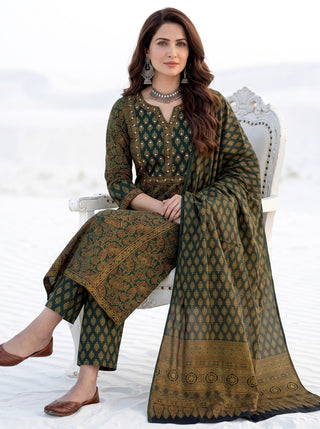 Ajrakh Ranya Set of Kurta Salwar Pants & Dupatta