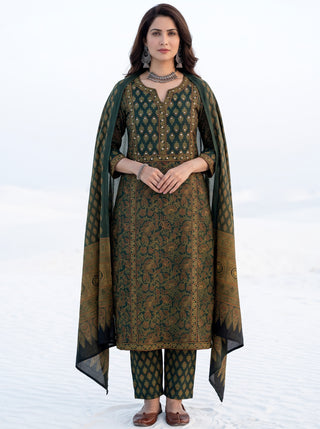 Ajrakh Ranya Set of Kurta Salwar Pants & Dupatta