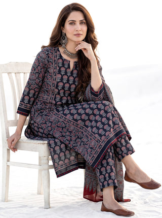 Ajrakh Kayaas Set of Kurta Salwar Pants & Dupatta