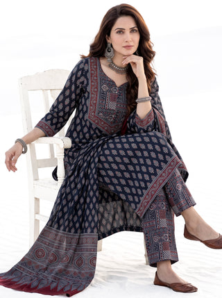 Ajrakh Vilasa Set of Kurta Salwar Pants & Dupatta