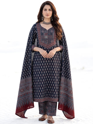 Ajrakh Vilasa Set of Kurta Salwar Pants & Dupatta
