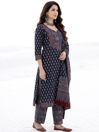 Ajrakh Vilasa Set of Kurta Salwar Pants & Dupatta