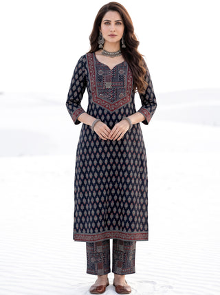 Ajrakh Vilasa Set of Kurta Pants & Dupatta