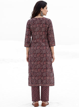 Ajrakh Kaari Set of Kurta Salwar Pants & Dupatta