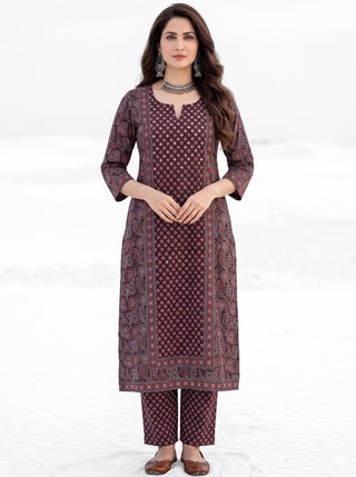 Ajrakh Kaari Set of Kurta Salwar Pants & Dupatta