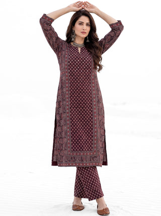 Ajrakh Kaari Set of Kurta Salwar Pants & Dupatta