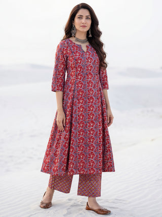 Aina Mahi Set Of Kali Kurta Pants Dupatta