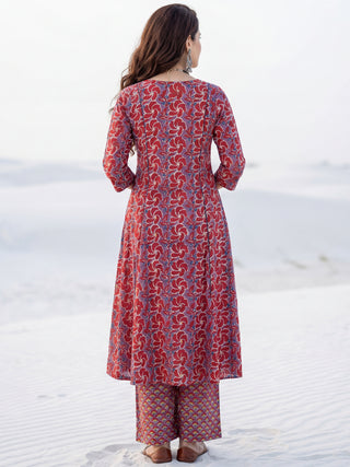 Aina Mahi Set Of Kali Kurta Pants Dupatta