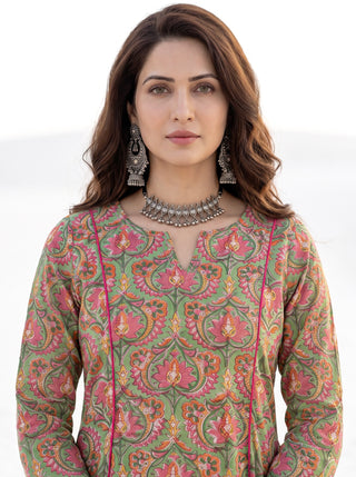 Aina Meeran Set Of Kali Kurta Pants & Dupatta
