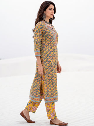 Aina Velara  Set Of Cotton Kurta Pants Dupatta