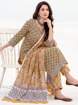 Aina Velara  Set Of Cotton Kurta Pants Dupatta