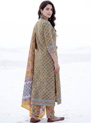 Aina Velara  Set Of Cotton Kurta Pants Dupatta