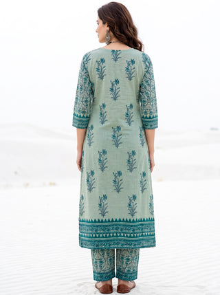 Aina Charitra Kurta
