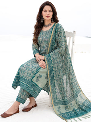 Aina Charitra Set Of Kurta Pants & Dupatta