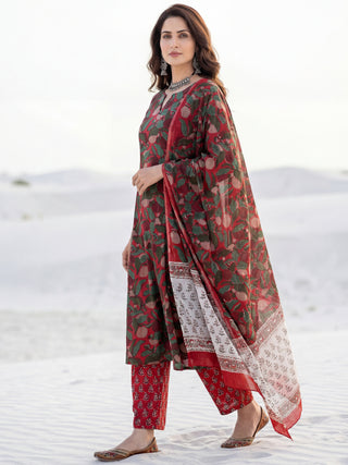 Aina Zoya Set Of Kali Kurta Pants Dupatta