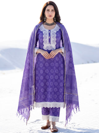 Aina Vejari Set Of Kurta Salwar Pants & Dupatta