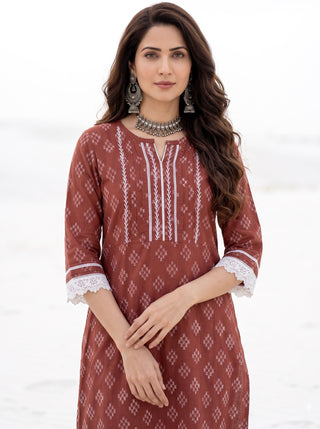 Aina Gairik Set Of Kurta Salwar Pants & Dupatta