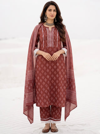 Aina Gairik Set Of Kurta Salwar Pants & Dupatta