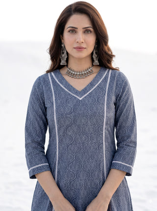 Aina Akora Kurta