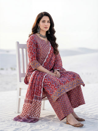 Aina Nia Set Of Kurta Pants Dupatta