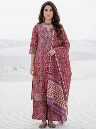 Aina Nia Set Of Kurta Pants Dupatta