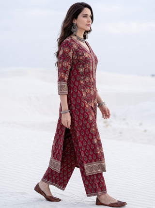 Aina Russar Kurta