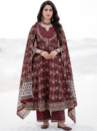 Aina Miran Set Of Kali Kurta Pants & Dupatta