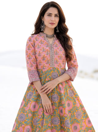Aina Arohini Set Of Kali Kurta Pants & Dupatta