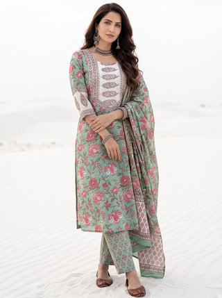 Aina Isla Set Of Kali Kurta Pants & Dupatta