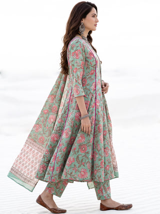 Aina Silasa Set Of Kali Kurta Pants & Dupatta