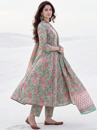 Aina Silasa Set Of Kali Kurta Pants & Dupatta