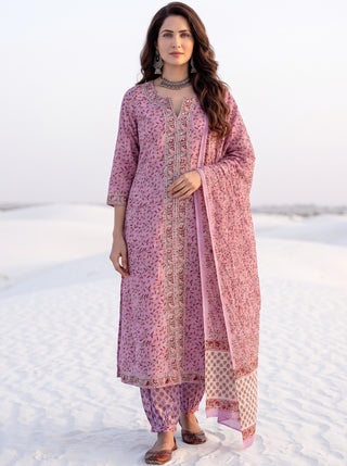 Aina Freydis Set Of Kurta Pants & Dupatta
