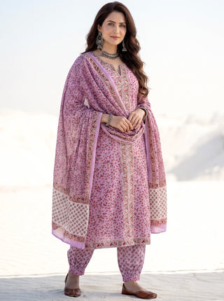 Aina Freydis Set Of Kurta Pants & Dupatta