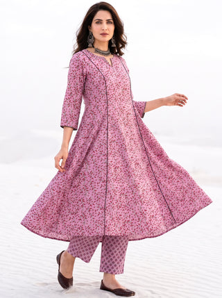 Aina Manjar Set Of Kurta Pants & Dupatta