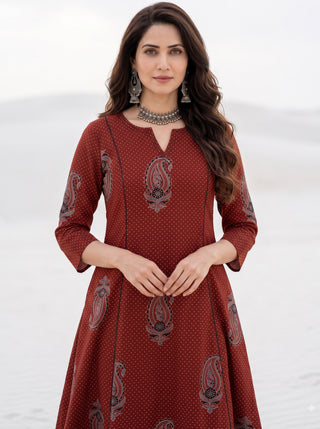 Aina Sayan Set Of Kurta Pants & Dupatta