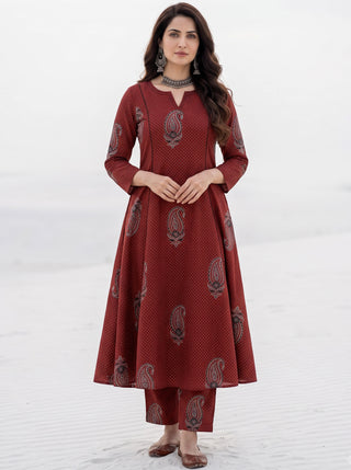 Aina Sayan Set Of Kurta Pants & Dupatta