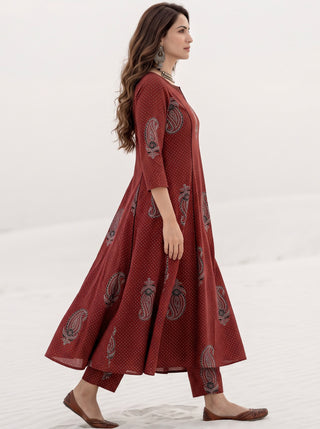 Aina Sayan Set Of Kurta Pants & Dupatta
