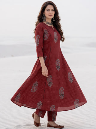 Aina Sayan Set Of Kurta Pants & Dupatta
