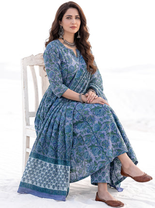 Aina Rivasa Set Of  Kali Kurta Pants & Dupatta