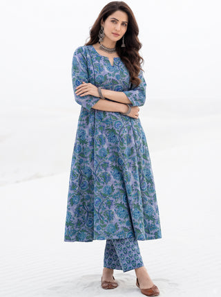 Aina Rivasa Kurta