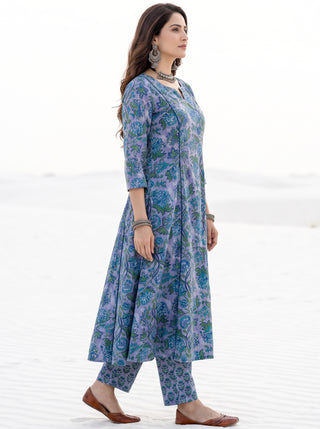 Aina Rivasa Kurta