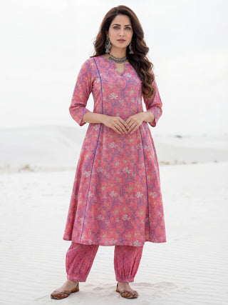 Roz Neeti Set Of Kali Kurta Pants Dupatta
