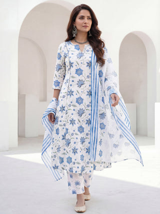 Aina Damini Set Of Kalidar Kurta Pants Dupatta
