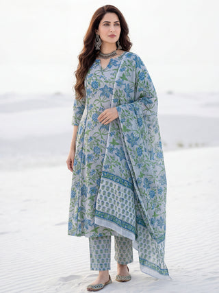 Aina Nutan Set Of Kali Kurta Pants Dupatta