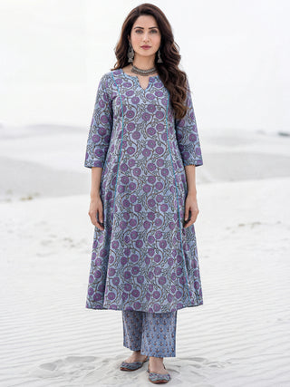 Aina Mira Set Of Kali Kurta Pants Dupatta