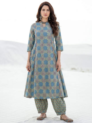 Aina Minal Set Of Kalidar Kurta Pants Dupatta