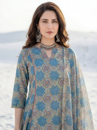 Aina Minal Set Of Kalidar Kurta Pants Dupatta