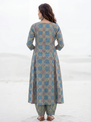 Aina Minal Set Of Kalidar Kurta Pants Dupatta