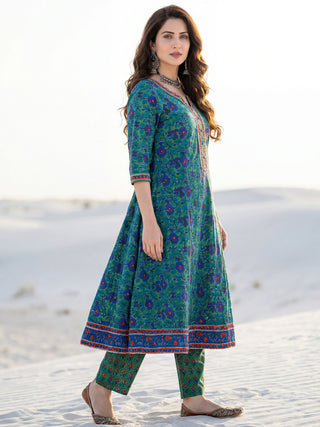 Gazal Manita Set Of A Line Kurta Pants Dupatta