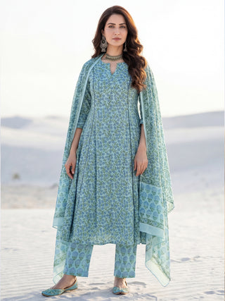 Roz Jashn Set Of Kali Kurta Pants Kota Doria Dupatta